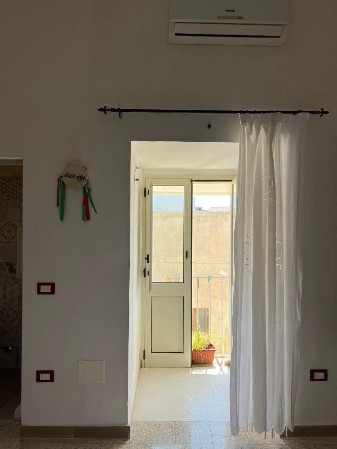 Casa Corte Della Liberta Uggiano La Chiesa Buitenkant foto
